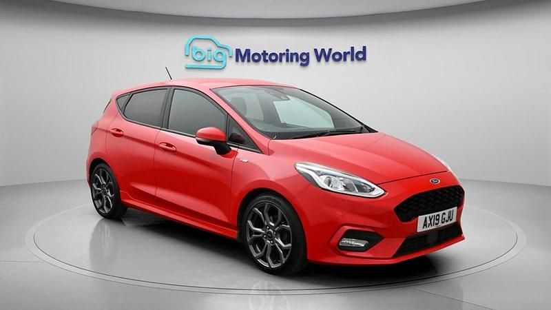 Used Ford Fiesta ST-Line 125 HP (91 kW) 2019 Red Hatchback