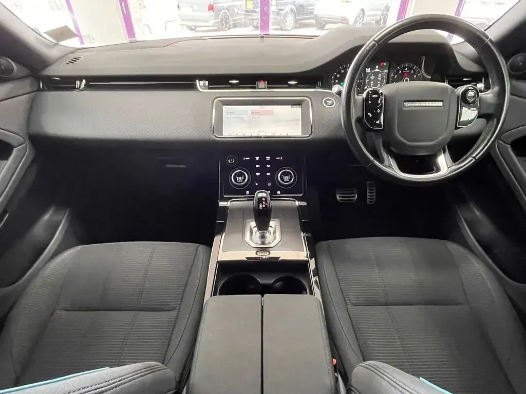 Used Land Rover Range Rover evoque R-Dynamic 200 HP (147 kW) 2019 White SUV