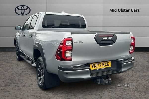 Used Toyota HiLux 201 HP (147 kW) 2023 Silver Pickup