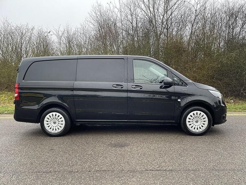 Used Mercedes e-Vito Progressive 85 kW (116 HP) 2021 Black MPV