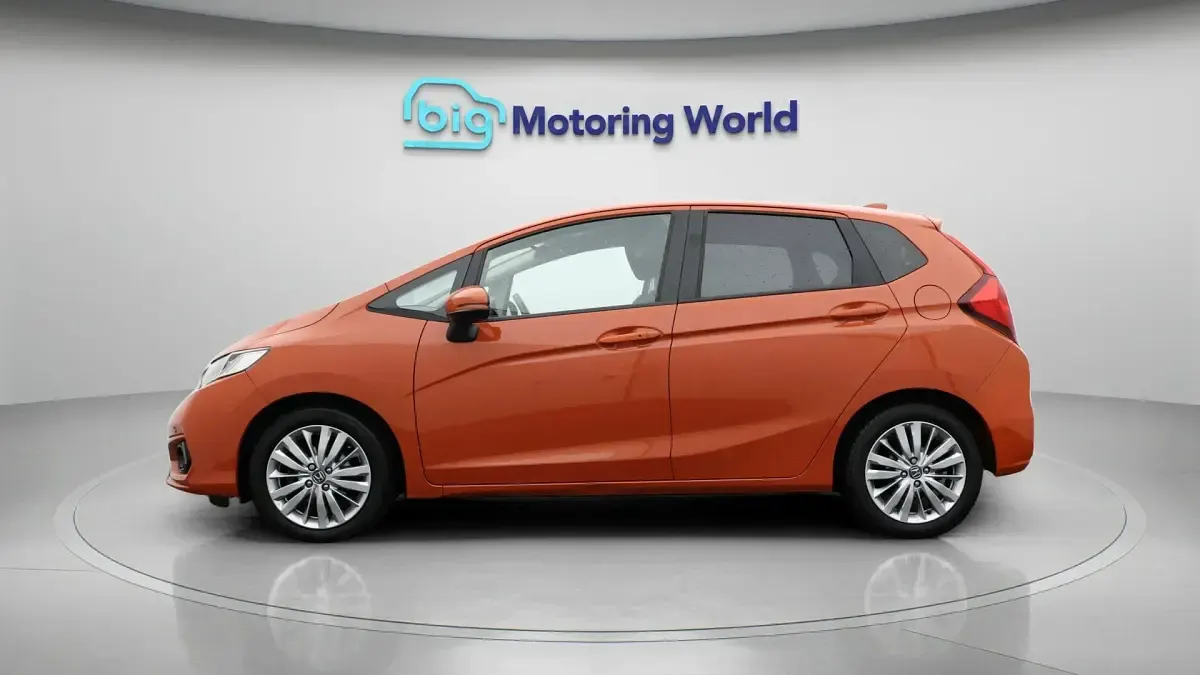 Used Honda Jazz EX 102 HP (75 kW) 2018 Orange Hatchback