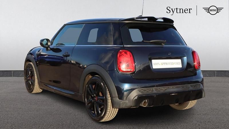 Used Mini Cooper Hatch 134 HP (98 kW) 2022 Black Hatchback