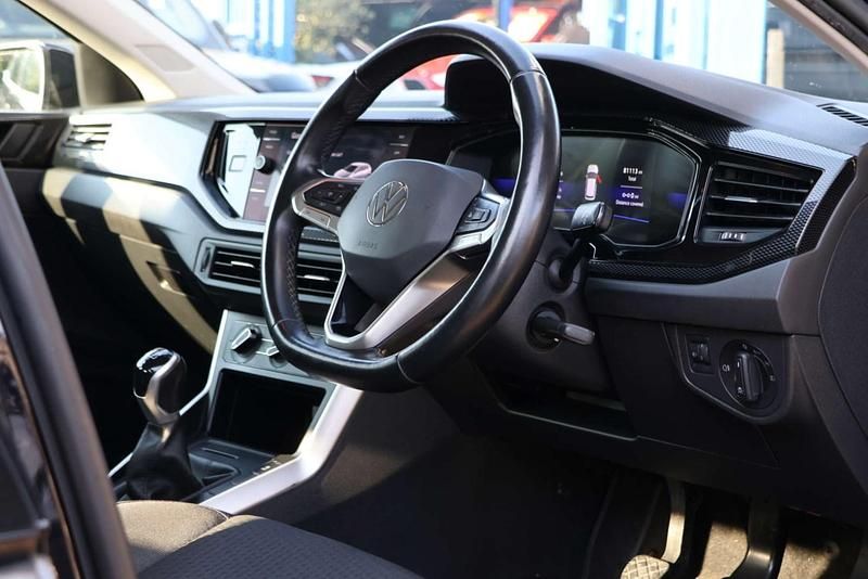 Used VW Polo Life 95 HP (69 kW) 2023 Black Hatchback