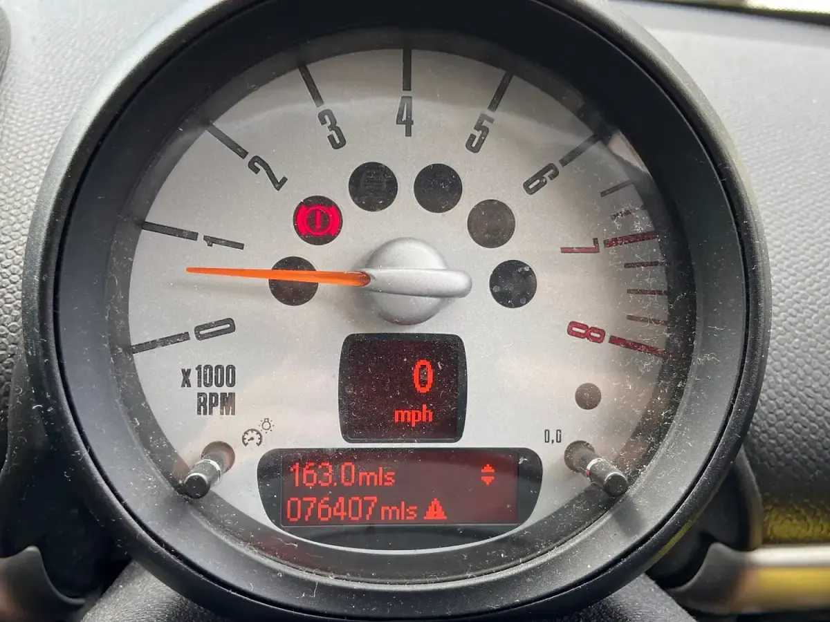 Used Mini Cooper 122 HP (89 kW) 2012 Black Hatchback