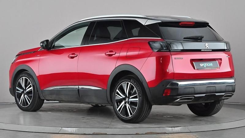 Used Peugeot 3008 Premium 222 HP (163 kW) 2022 Red SUV