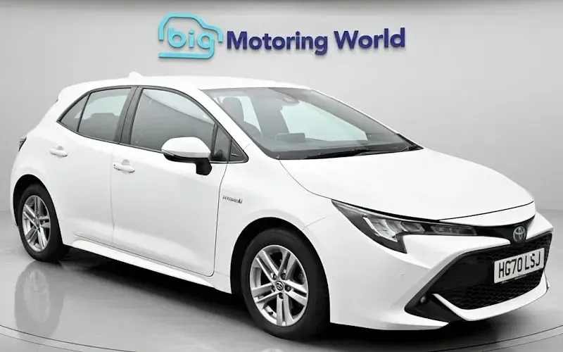 Used Toyota Corolla 122 HP (89 kW) 2021 Hatchback