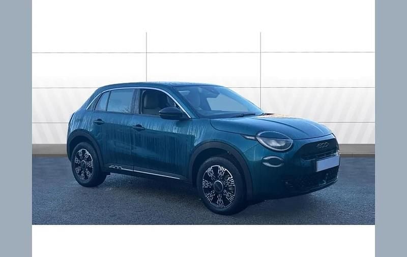 Green Used 2025 Fiat 600 SUV | £16,995 (Good price) - Image 1/4