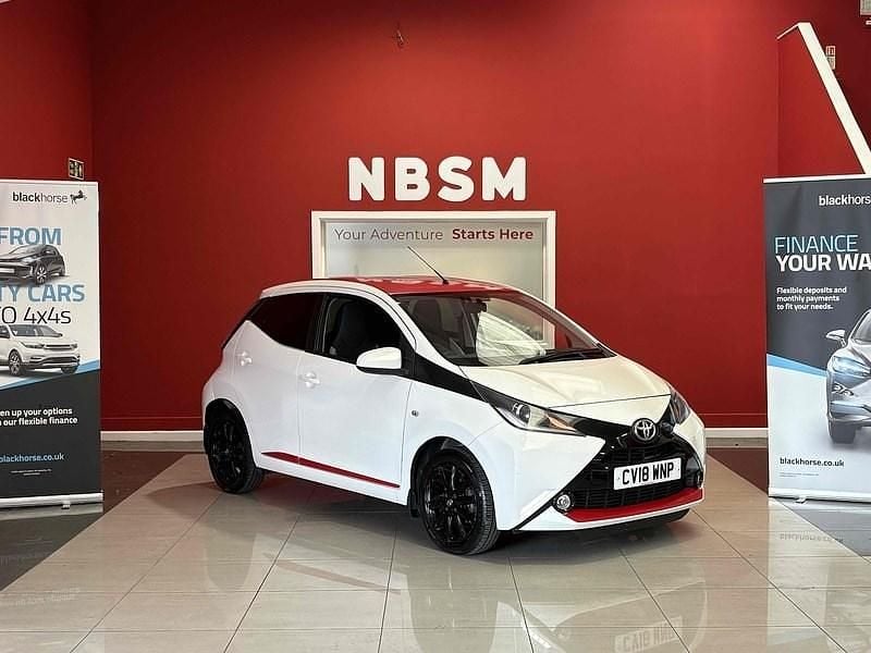 White Used 2018 Toyota Aygo x-press Hatchback | £7,491 (Fair price) - Image 1/4