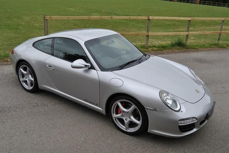 Arctic silver Used 2009 Porsche 911 Carrera S Coupe | £37,990 - Image 1/4