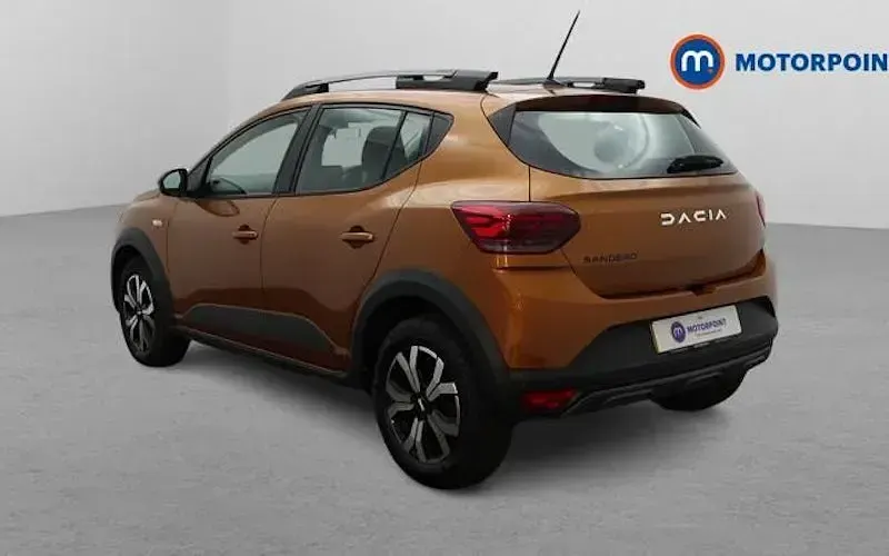 Usado Dacia Sandero Journey 91 HP (66 kW) 2022 Laranja Citadino