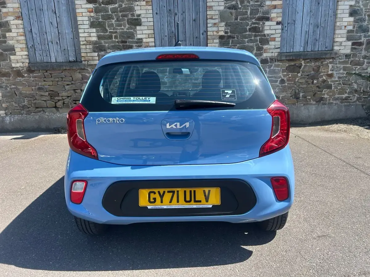 Used Kia Picanto 66 HP (48 kW) 2022 Blue Hatchback