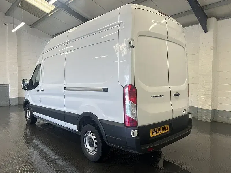 Used Ford Transit 130 HP (95 kW) 2025 White Van