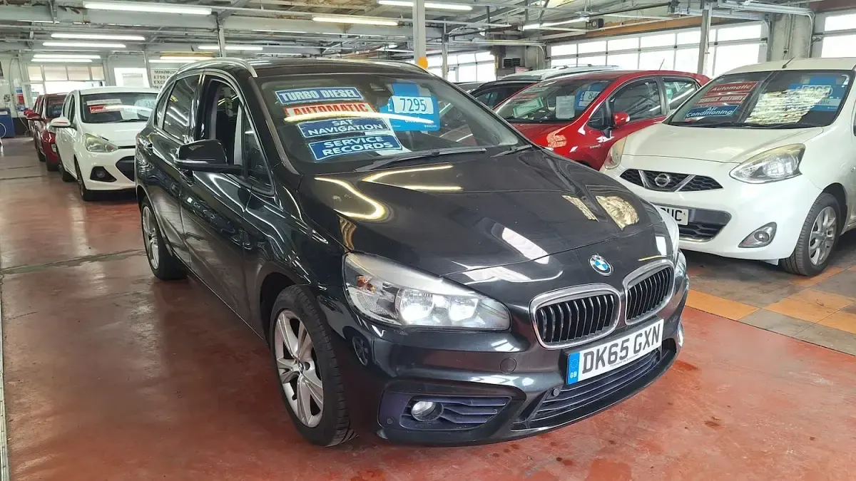 Used BMW 218 Sport Line 2015 Black Hatchback