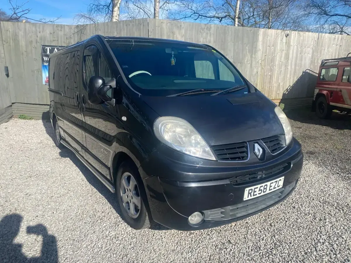 Gebraucht Renault Trafic 150 PS (110 kW) 2008 Schwarz Van / Kleinbus