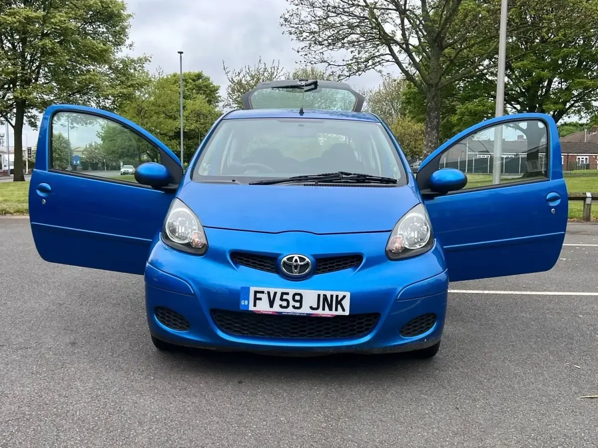 Usado Toyota Aygo 2009 Azul Citadino