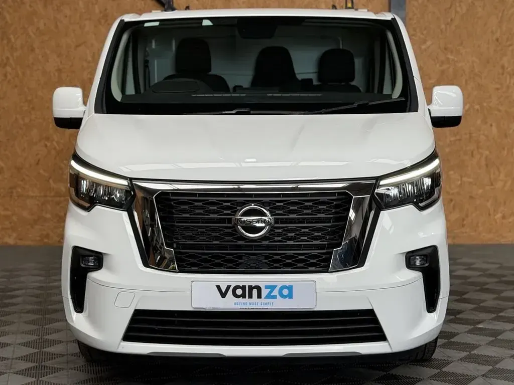 Used Nissan Primastar Acenta 110 HP (80 kW) 2023 White MPV
