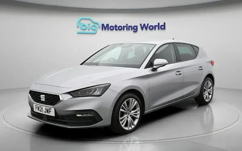 Used Seat Leon SE Dynamic 110 HP (80 kW) 2023 Hatchback