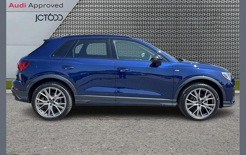 Used Audi Q3 Black Edition 150 HP (110 kW) 2025 Blue SUV