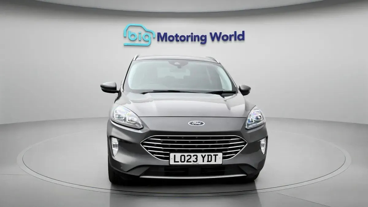 Used Ford Kuga Titanium 150 HP (110 kW) 2023 Grey SUV