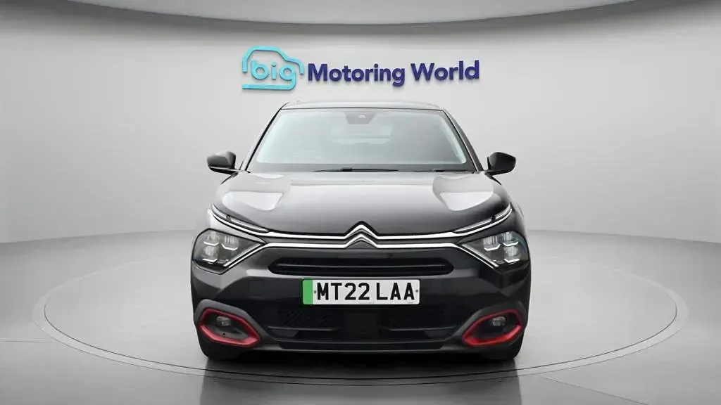 Used Citroën e-C4 Shine 100 kW (136 HP) 2022 Hatchback