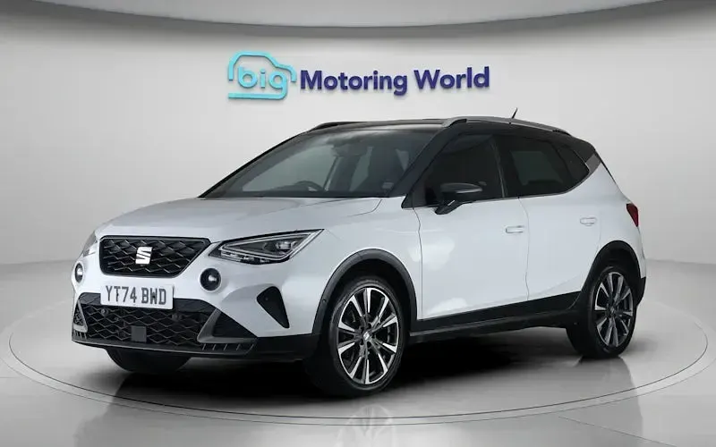 Used Seat Arona FR 116 HP (85 kW) 2024 White SUV