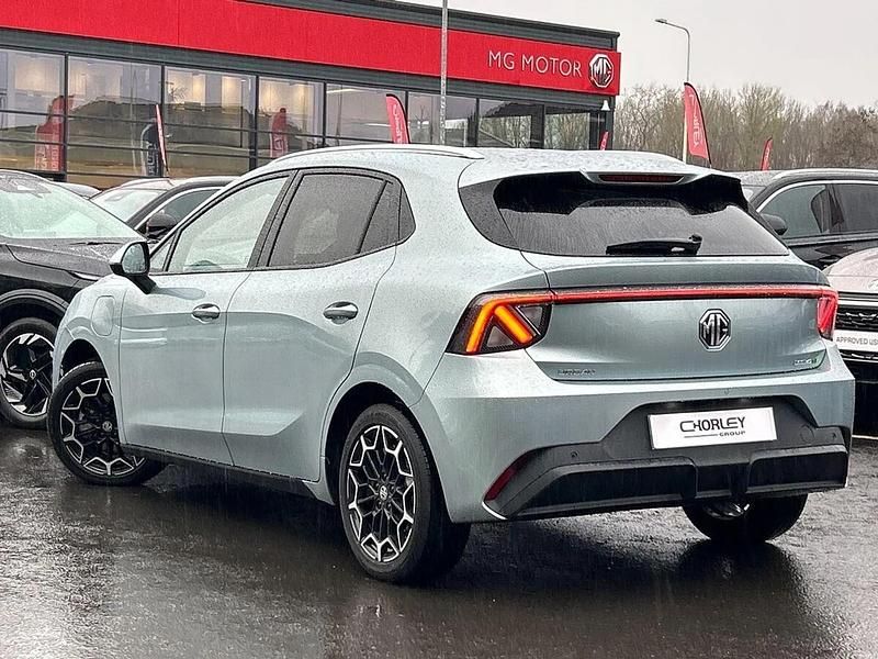 New MG MG4 EV 319 kW (435 HP) 2026 Green Hatchback