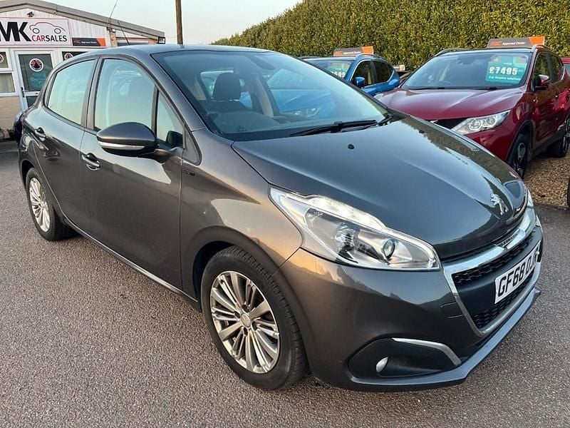 Used Peugeot 208 Signature Sky 2019 Grey Hatchback