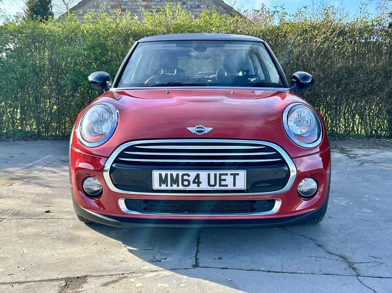 Used Mini Cooper Hatch 2014 Red Hatchback