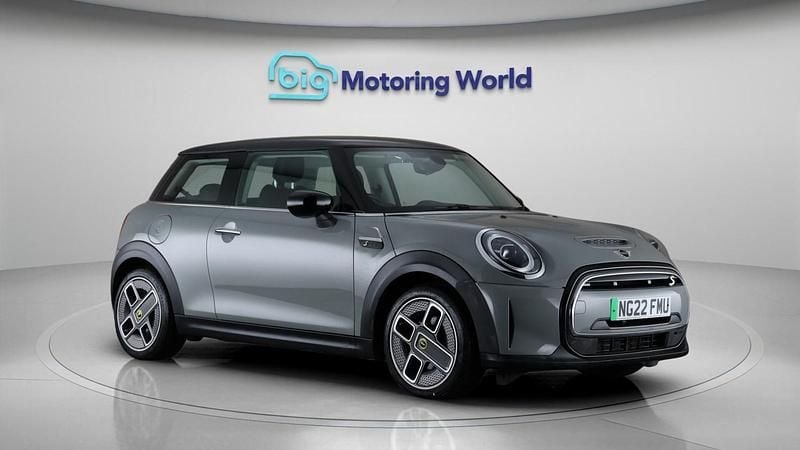 Grey Used 2022 Mini Cooper SE Hatch Hatchback | £12,400 (Good price) - Image 1/4