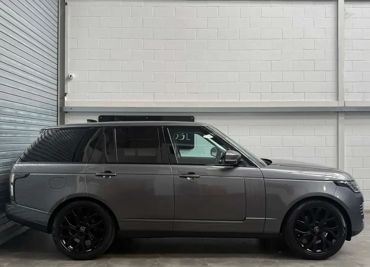 Used Land Rover Range Rover Vogue SE 2018 Grey SUV