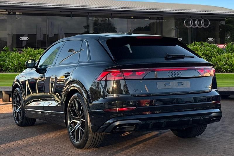 New Audi Q8 Advanced 2025 Black SUV