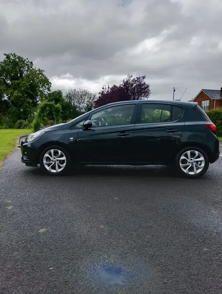 Begagnad Vauxhall Corsa 2016 Grön Halvkombi