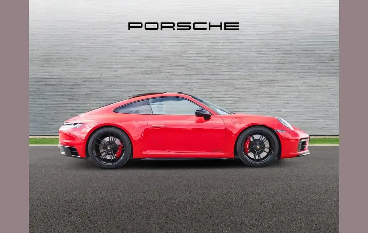 Used Porsche 992 472 HP (347 kW) 2022 Red Coupe