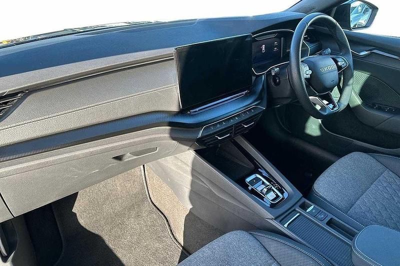 Used Skoda Octavia SportLine 150 HP (110 kW) 2025 Black Estate