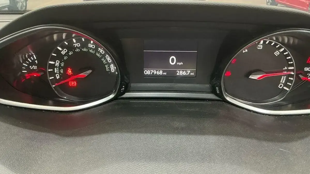 Used Peugeot 308 GT-line 120 HP (88 kW) 2015 Black Hatchback