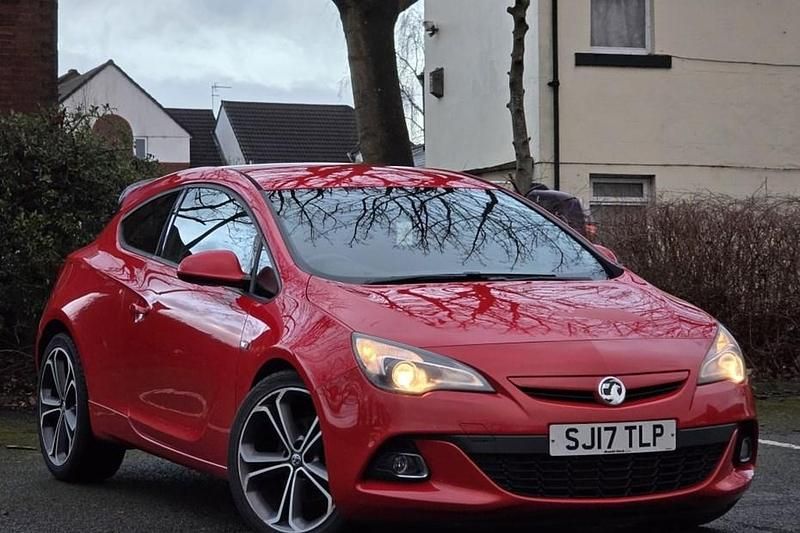 Used Vauxhall Astra GTC Edition 140 HP (102 kW) 2017 Coupe