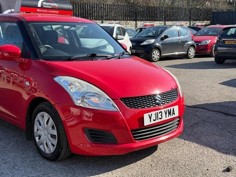 Used Suzuki Swift 94 HP (69 kW) 2013 Red Hatchback