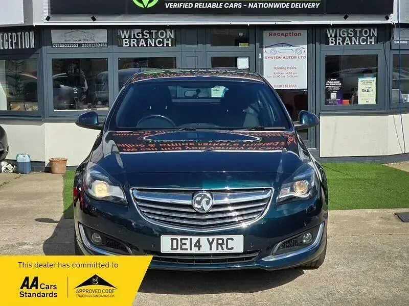 Used Vauxhall Insignia Edition 130 HP (95 kW) 2014 Green Hatchback
