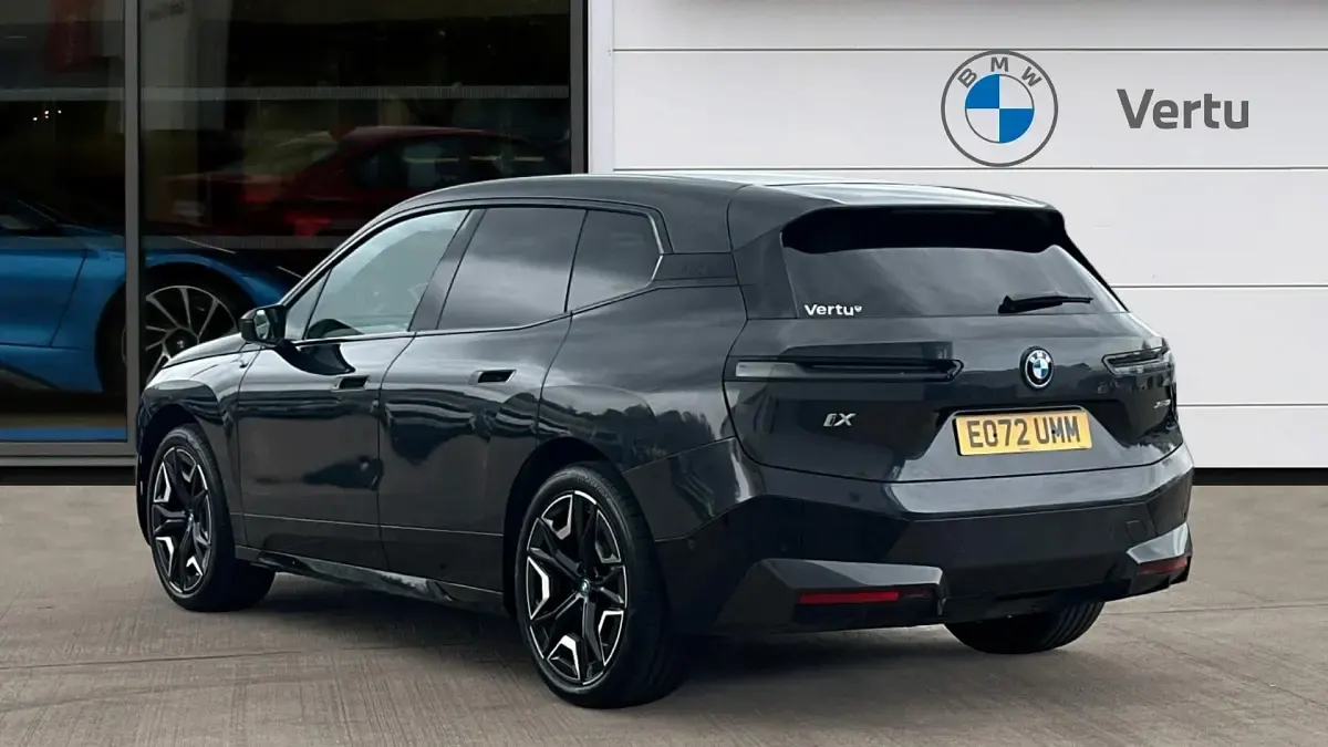 Usado BMW iX M Sport 384 kW (523 HP) 2022 Cinzento SUV