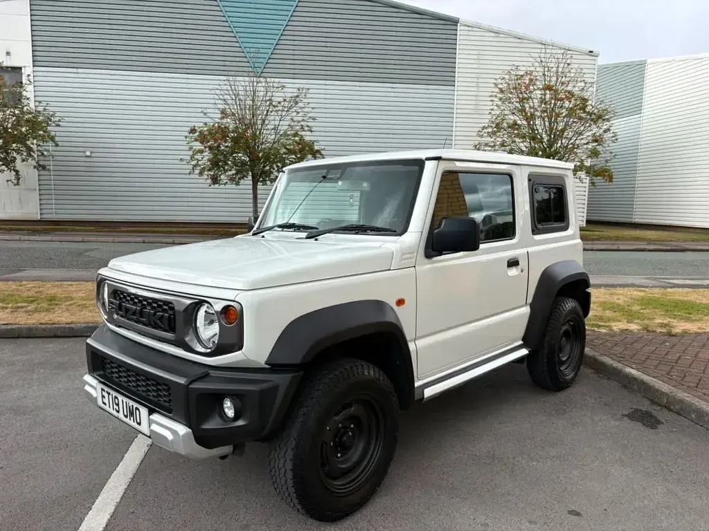 Used Suzuki Jimny SZ4 102 HP (75 kW) 2019 White SUV
