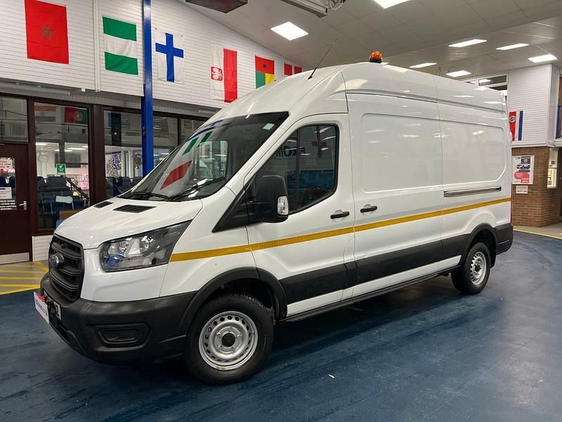 Used Ford Transit 130 HP (95 kW) 2022 White Van