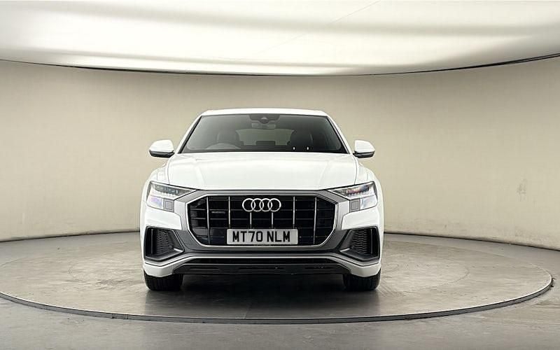 Begagnad Audi Q8 S-Line 286 HK (210 kW) 2023 SUV