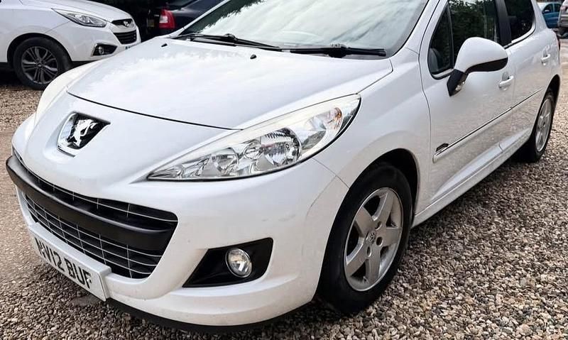 Used Peugeot 207 Sportium 95 HP (69 kW) 2012 White Hatchback
