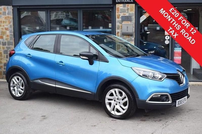 Used Renault Captur Dynamique 110 HP (80 kW) 2016 Blue SUV