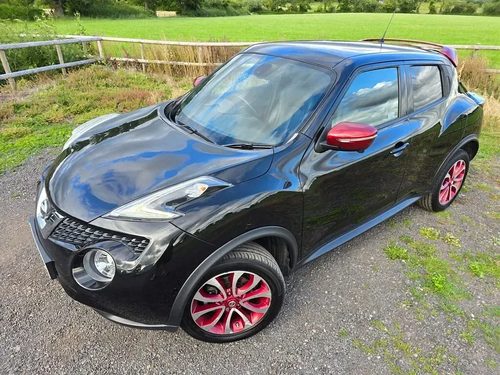 Used Nissan Juke Tekna 110 HP (80 kW) 2015 Black SUV
