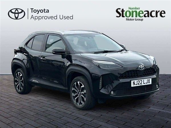 Black Used 2022 Toyota Yaris Cross Design SUV | £19,000 (Good price) - Image 1/2