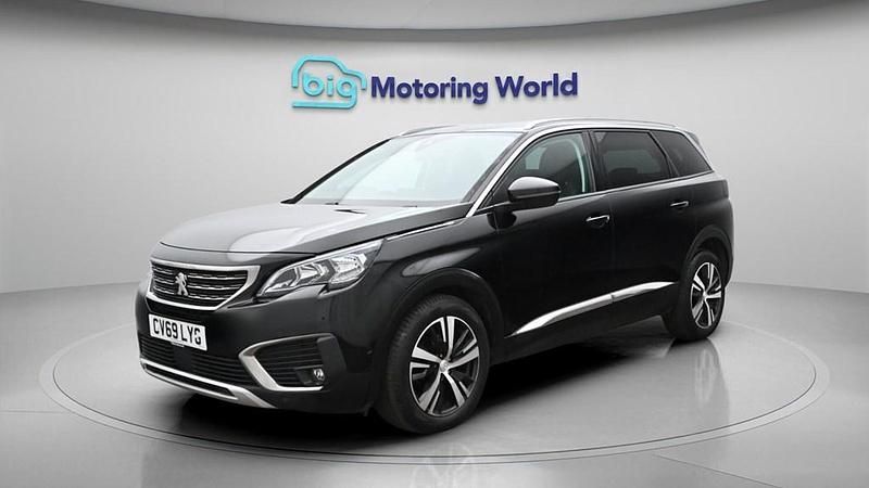 Used Peugeot 5008 Allure 130 HP (95 kW) 2020 Black SUV