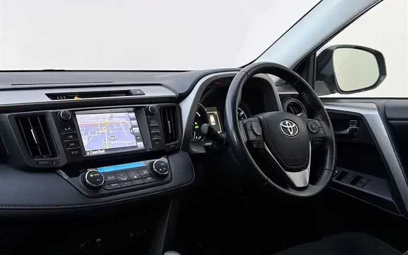 Used Toyota RAV4 Business Edition 197 HP (144 kW) 2017 SUV