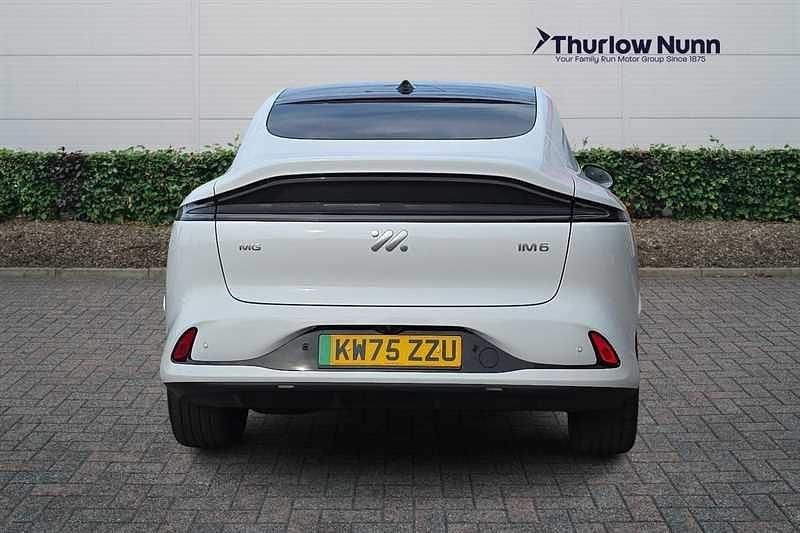 Used MG IM6 300 kW (408 HP) 2026 White SUV
