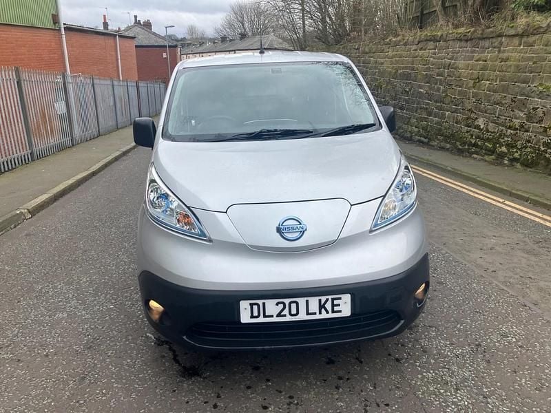 Used Nissan e-NV200 Acenta 80 kW (109 HP) 2020 Silver MPV